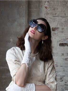 Oversized Black Round Women’s Sunglasses